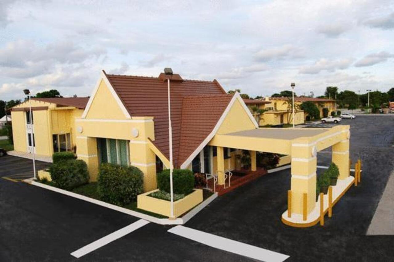 The Hollywood Gateway Inn Εξωτερικό φωτογραφία