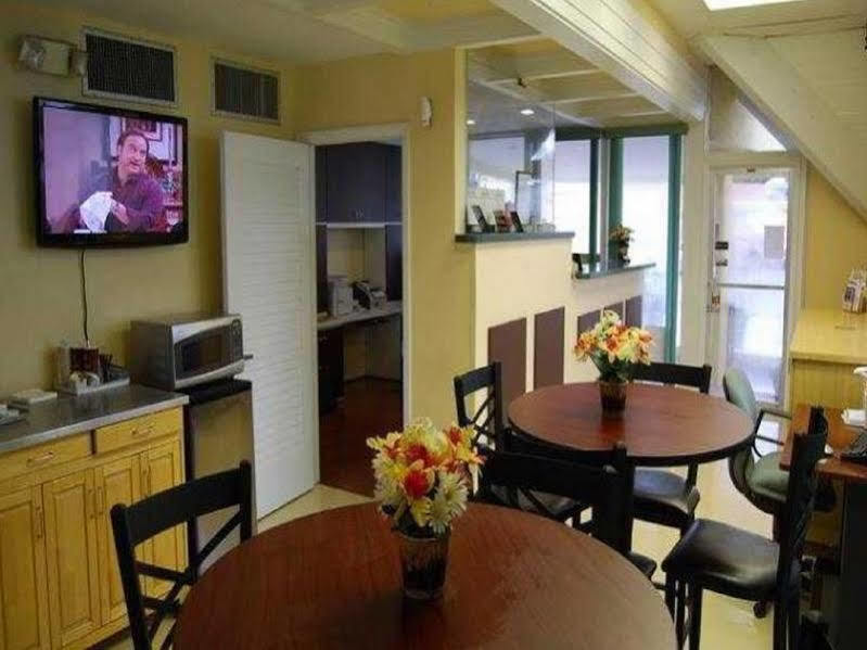 The Hollywood Gateway Inn Εξωτερικό φωτογραφία